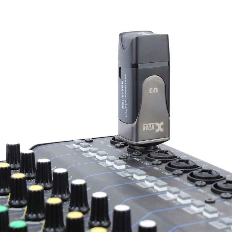 XVIVE - Kit trasmettitore e ricevitore wireless per segnali mic e line