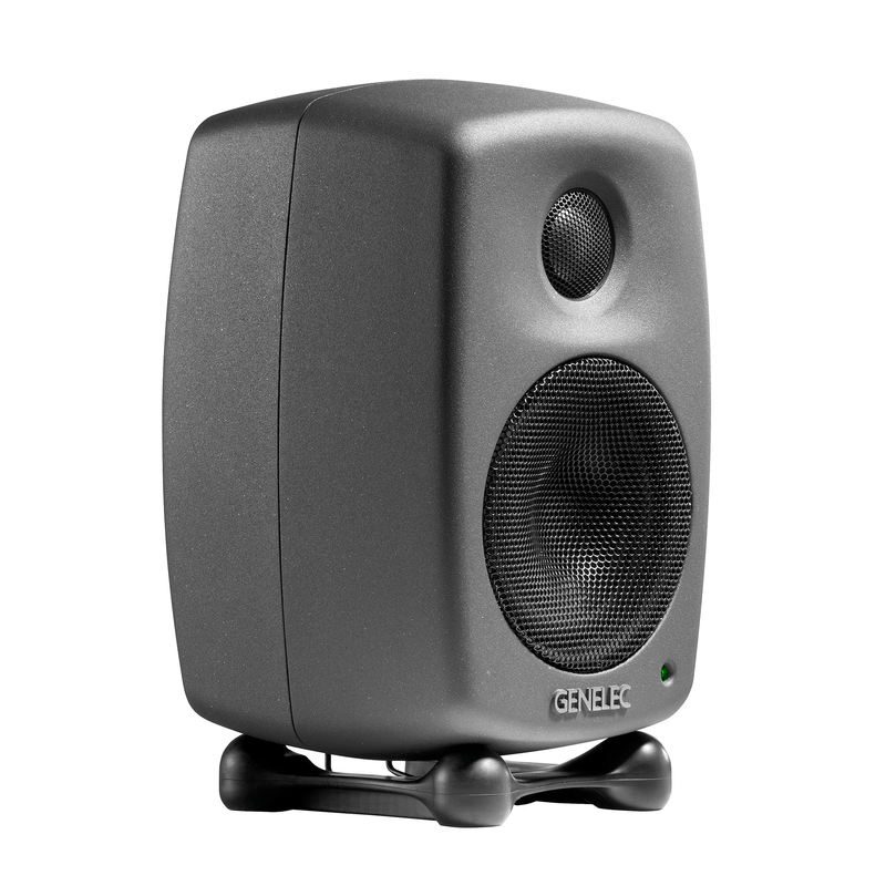 GENELEC - Monitor a 2 vie con woofer da 3” - 25W + 25W