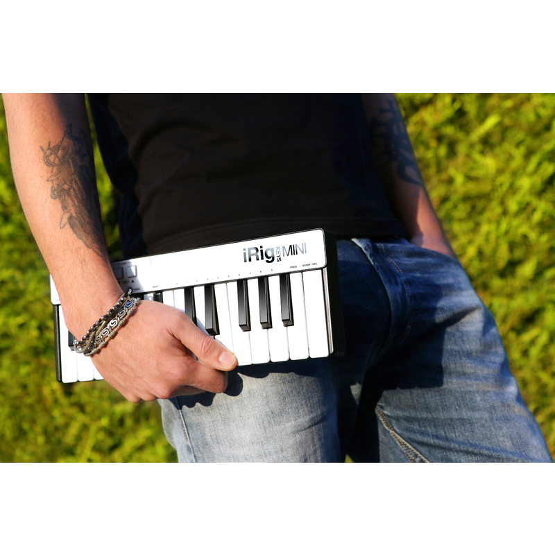 IK MULTIMEDIA - Mini Master Keyboard a 25 tasti per sistemi Android, iOS, Mac, Pc