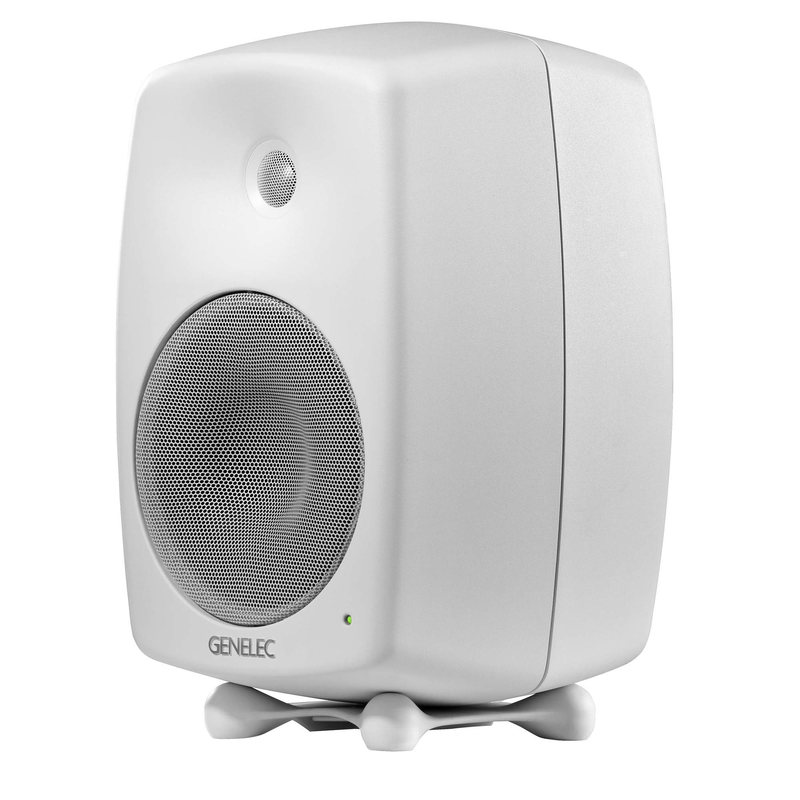 GENELEC - Monitor Nearfield a 2 vie con woofer da 8” - 150W + 120W