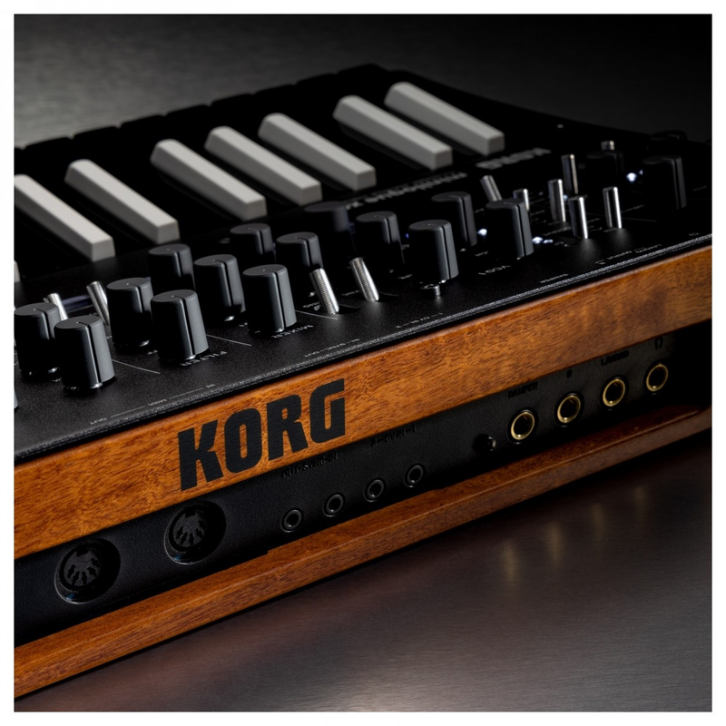 KORG - 